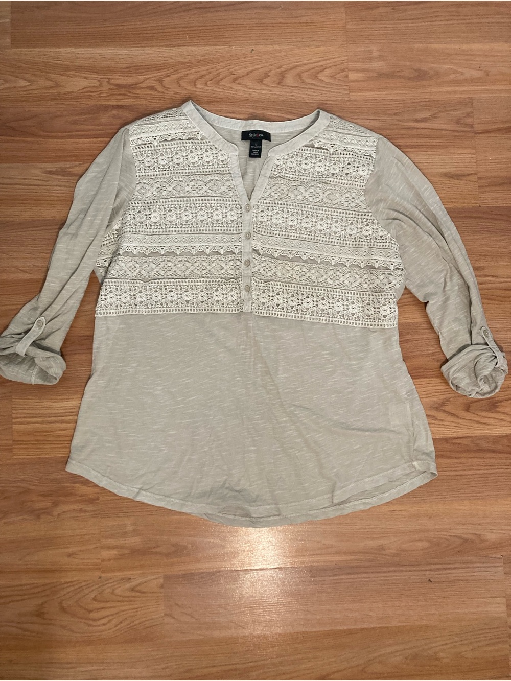 Style & Co. Women’s Beige Lace Front Button V-Neck 3/4 Sleeve Blouse L